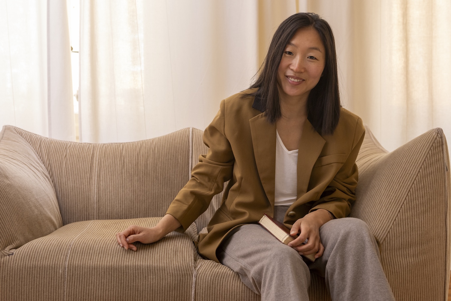 Picture of therapist Sharon Xiao